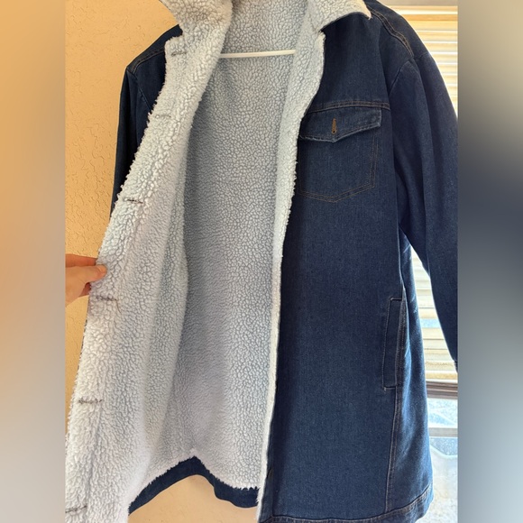 Jacket - Picture 2 of 4